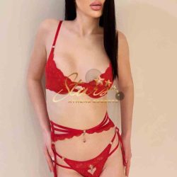 ALINA-ATHENS-ESCORTS-UKRAINIA-1